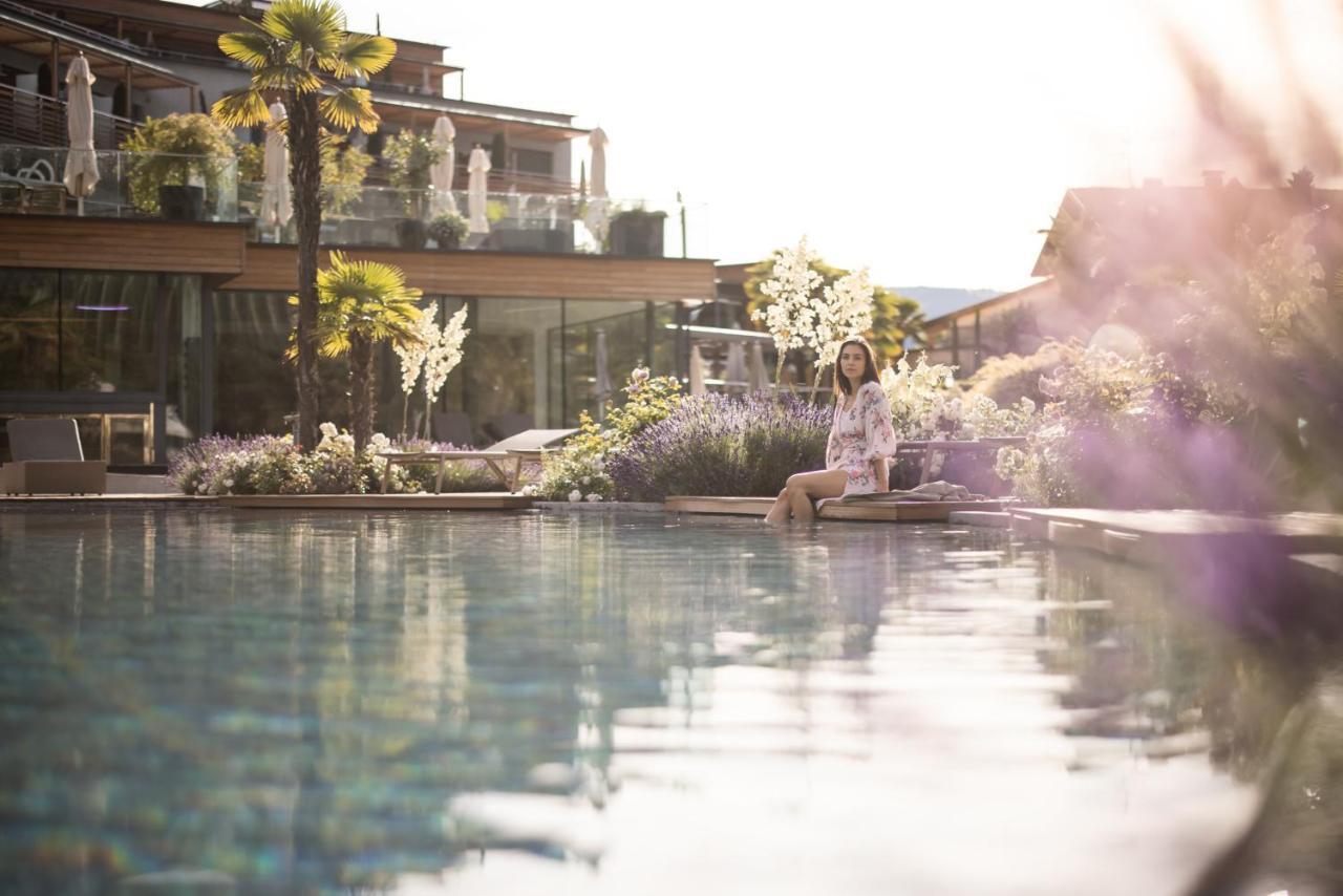 Alpiana - Green Luxury Dolce Vita Hotel Vollan Exterior photo